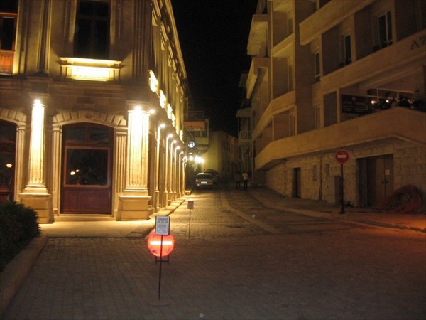 Ночное Баку